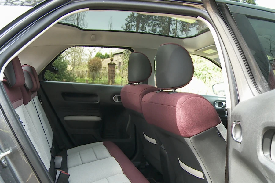Citroen C4 Cactus C4 Cactus 1.2 Puretech Flair 6 Speed Hatchba FP69LLG Black #4