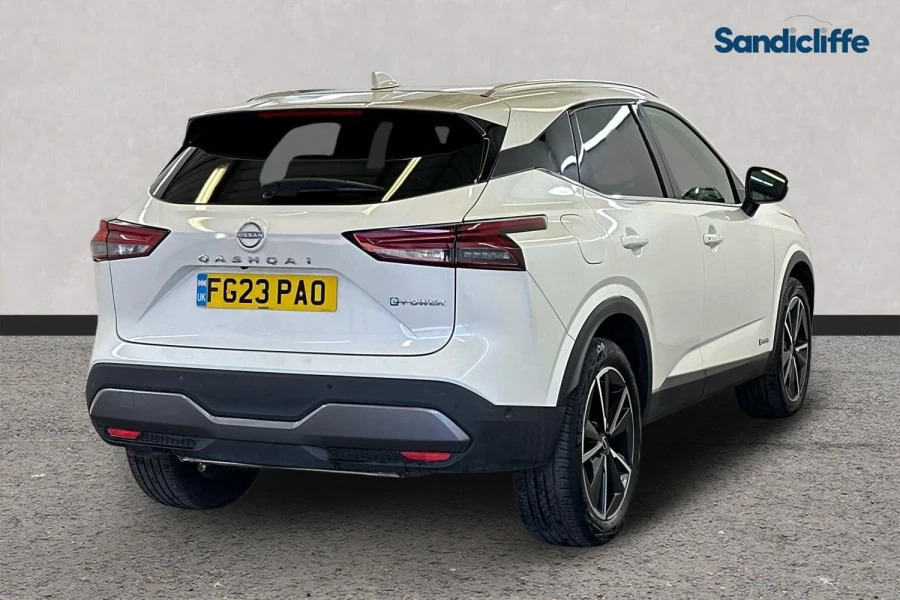Nissan Qashqai Qashqai 1.5 E-power Tekna Hatchback FG23PAO White #3