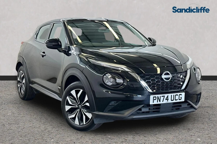 Nissan Juke Juke 1.6 Hybrid Acenta Premium Hatchback Black