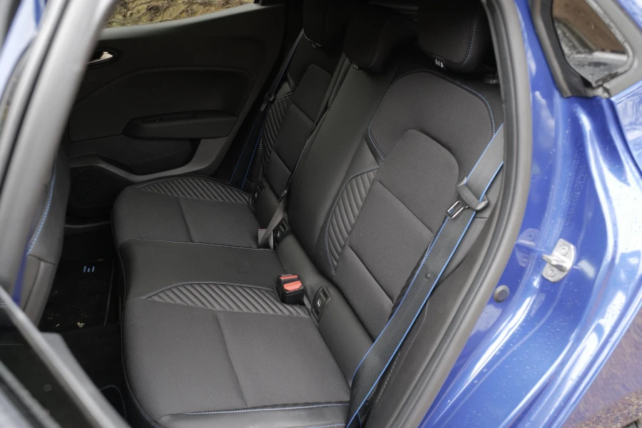 Renault Clio Clio 1.6 E-tech Full Hybrid 145 Evolution WK23UOP Black #4