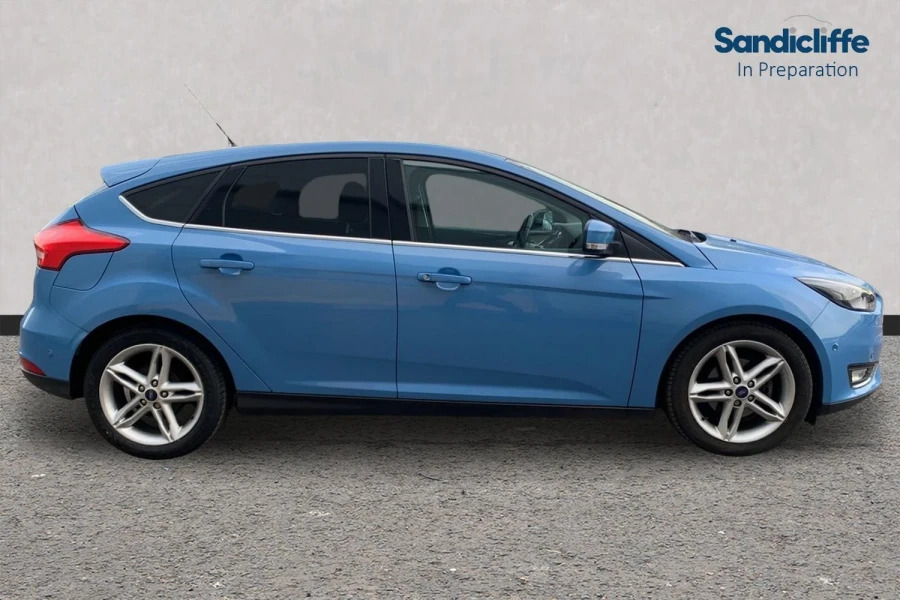 Ford Focus Focus 1.0 Titanium 6Spd 125Ps Blue #2