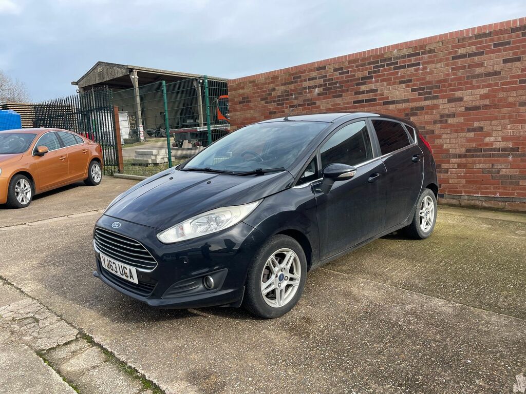 Ford Fiesta 1.5 Tdci Zetec Hatchback Euro 5 YJ63UCA Black #4
