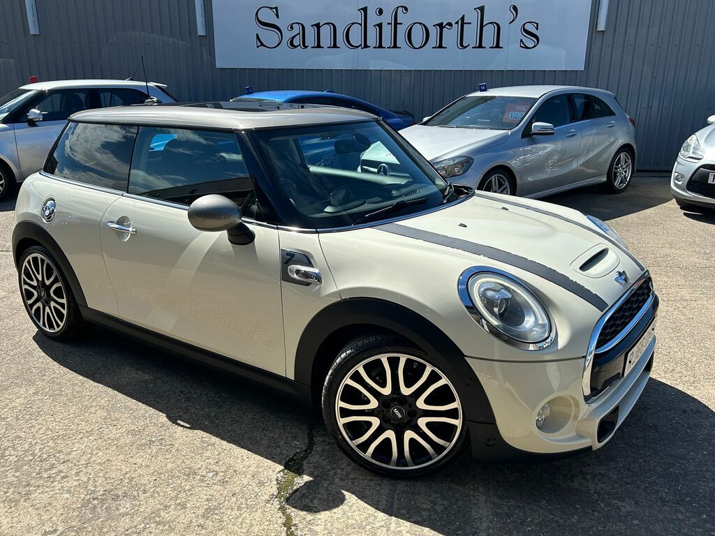 Mini Hatch 2.0 Cooper S Seven Hatchback Euro White