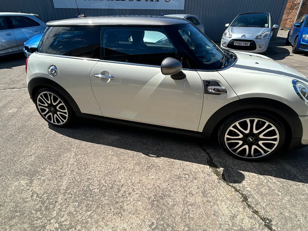 Mini Hatch 2.0 Cooper S Seven Hatchback Euro RJ66OMY White #5