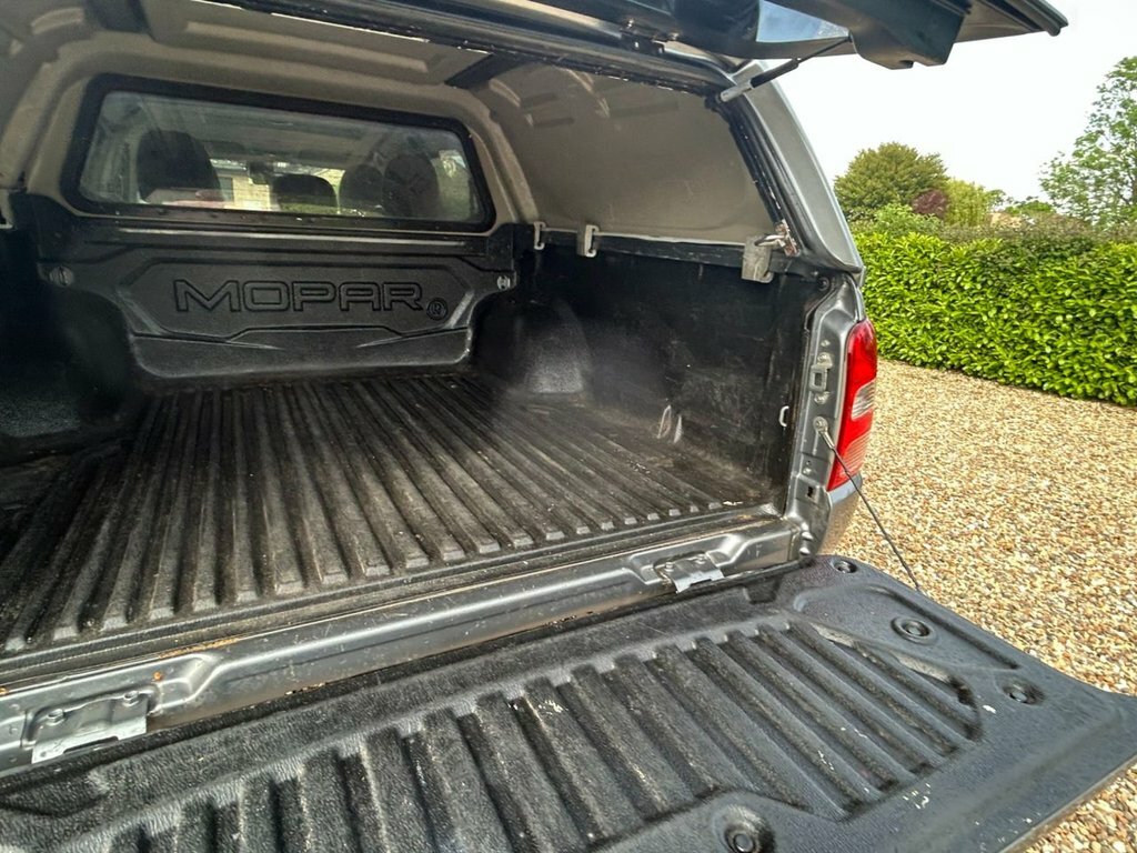 Fiat Fullback 2.4 LX Dcb 180 Bhp Grey #26