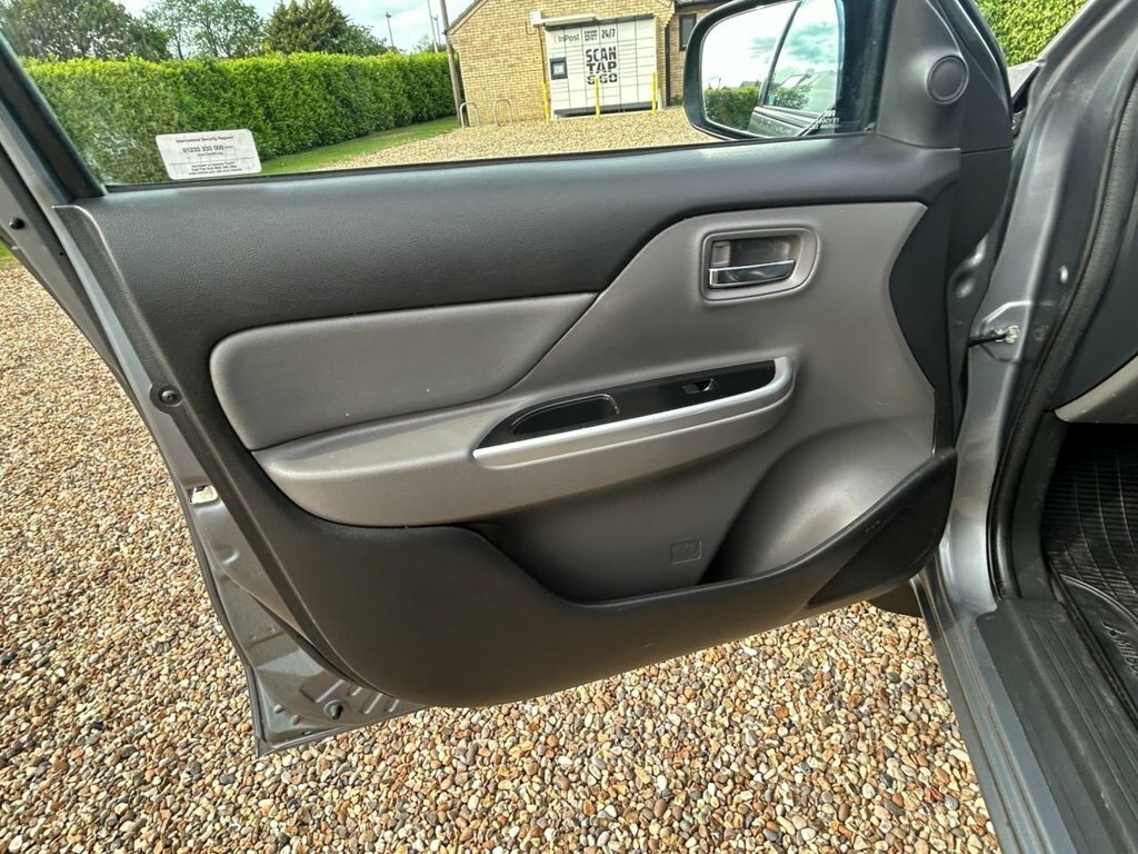 Fiat Fullback 2.4 LX Dcb 180 Bhp Grey #21