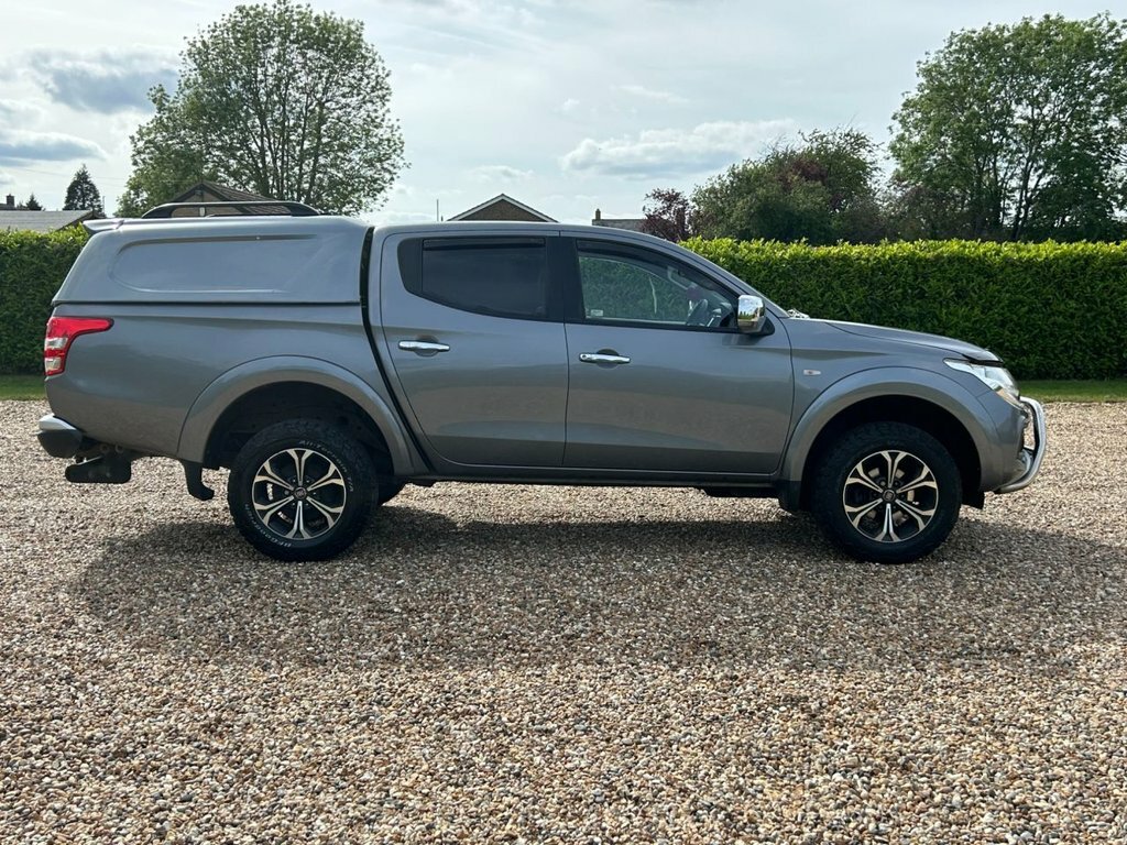Fiat Fullback 2.4 LX Dcb 180 Bhp Grey #2