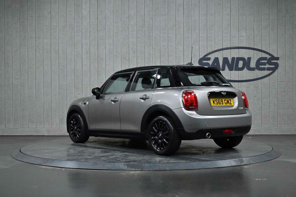 Mini Hatch 1.5 Cooper Classic Euro 6 Ss KS69GMZ Silver #3