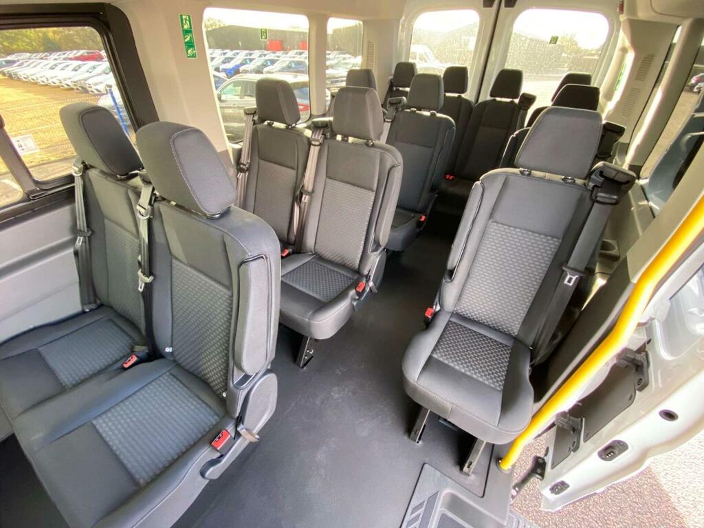 Ford Transit Custom 2.0 410 Ecoblue Limited Minibus Double Cab Die MW25JXZ White #5