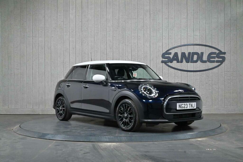 Mini Hatch 1.5 Cooper Classic Steptronic Euro 6 Ss Black