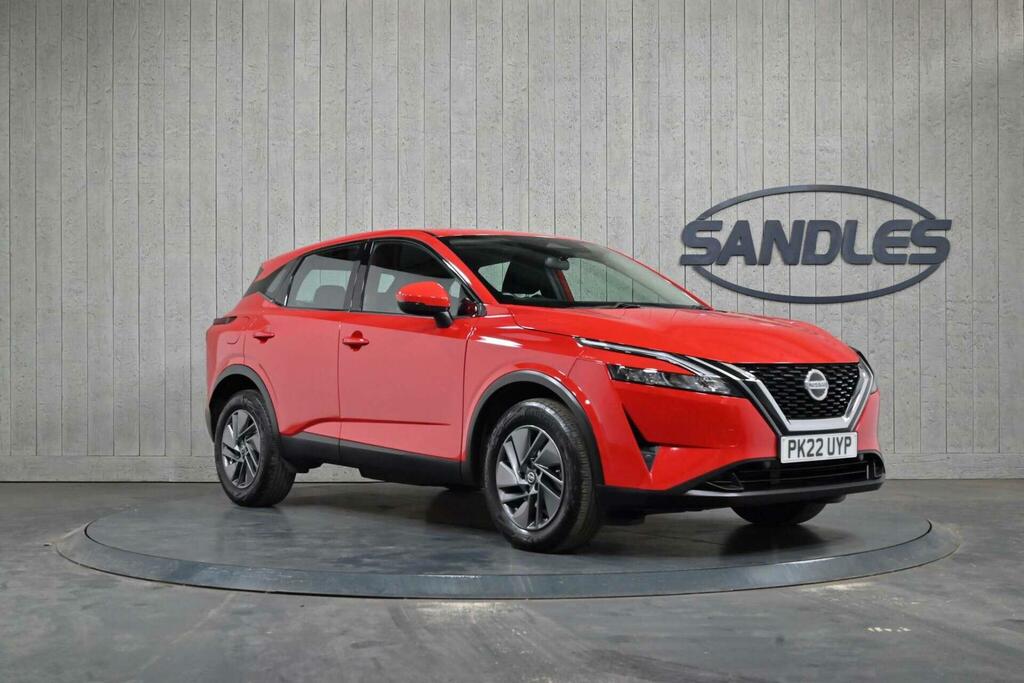Nissan Qashqai 1.3 Dig-t Mhev Acenta Premium Euro 6 Ss Red