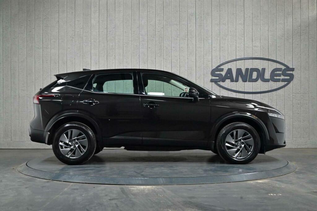 Nissan Qashqai 1.3 Dig-t Mhev Acenta Premium Euro 6 Ss YD22KZW Black #5