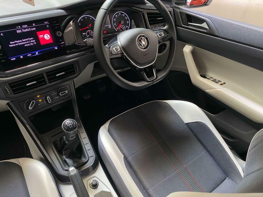 Volkswagen Polo 1.0 Tsi Beats Euro 6 Ss White #2