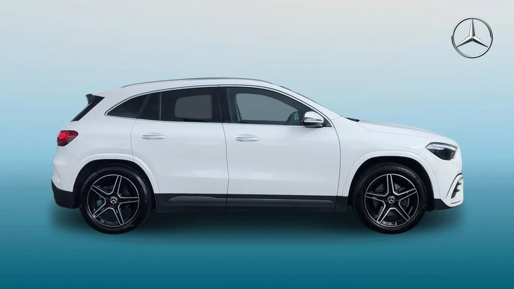 Mercedes-Benz GLA Class Gla 200 Amg Ln Executve M HG74FOJ White #4