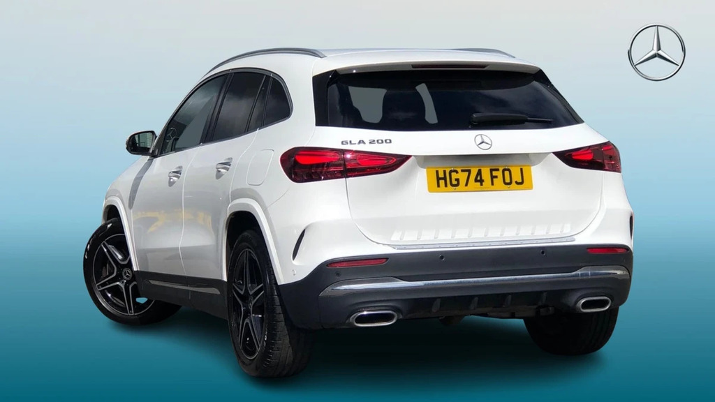 Mercedes-Benz GLA Class Gla 200 Amg Ln Executve M HG74FOJ White #2