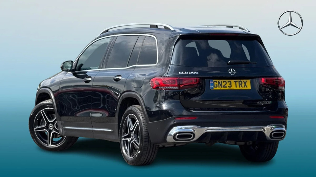 Mercedes-Benz GLB Class Glb 200 Amg Line Premium Black #2