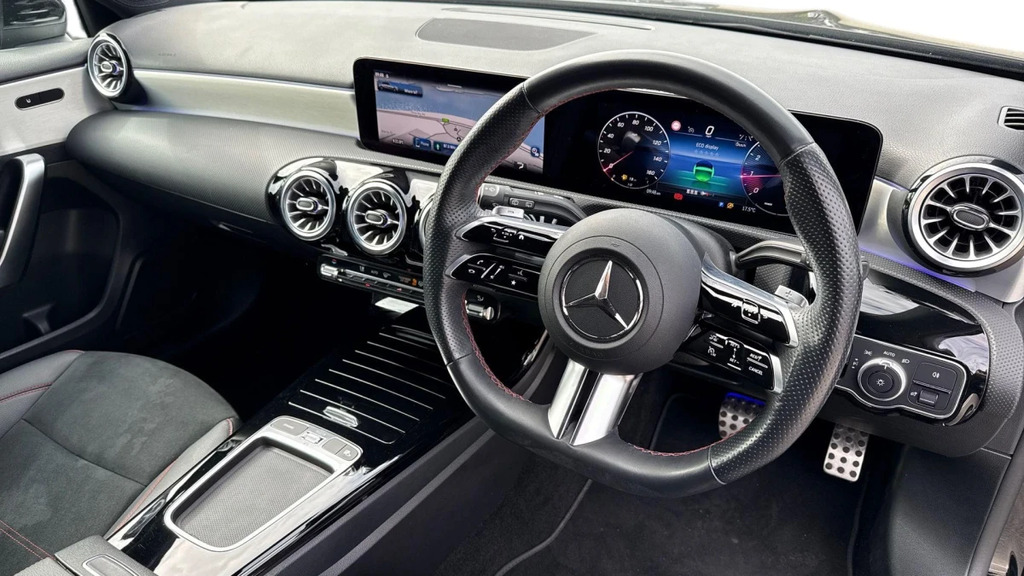 Mercedes-Benz A Class A 200 Amg Lne Executive M RA73SSZ Black #3