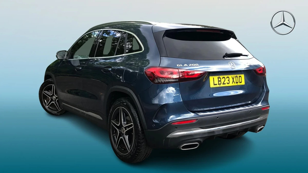 Mercedes-Benz GLA Class Gla 200 Amg Line Executiv LB23XDD Blue #2