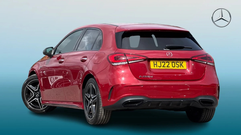 Mercedes-Benz A Class A 200 Amg Line Ed Premium Red #2