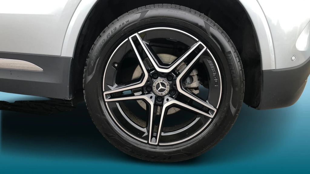 Mercedes-Benz GLA Class Gla 200 Amg Ln Executve M Silver #5