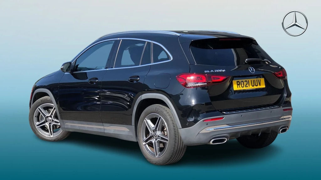 Mercedes-Benz GLA Class Gla 200 Amg Line Executiv RO21UUV Black #2
