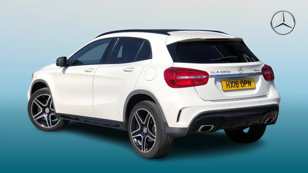Mercedes-Benz GLA Class Gla 220 D 4Mat Amg Line P HX16OPN White #2