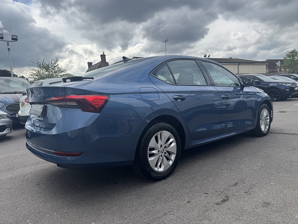 Skoda Octavia Tdi Se Technology Blue #4