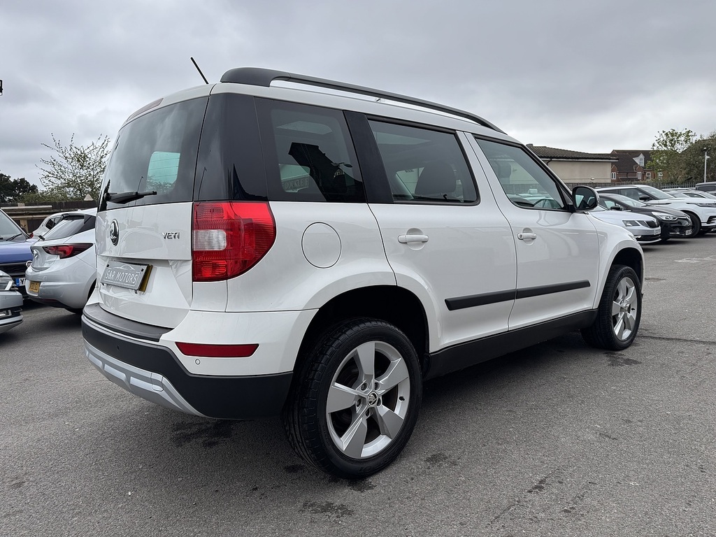 Skoda Yeti Tsi Se White #4