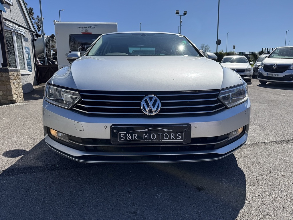 Volkswagen Passat Tdi Se Business GK18BYG Silver #4