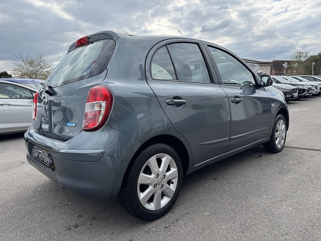 Nissan Micra Acenta Green #4