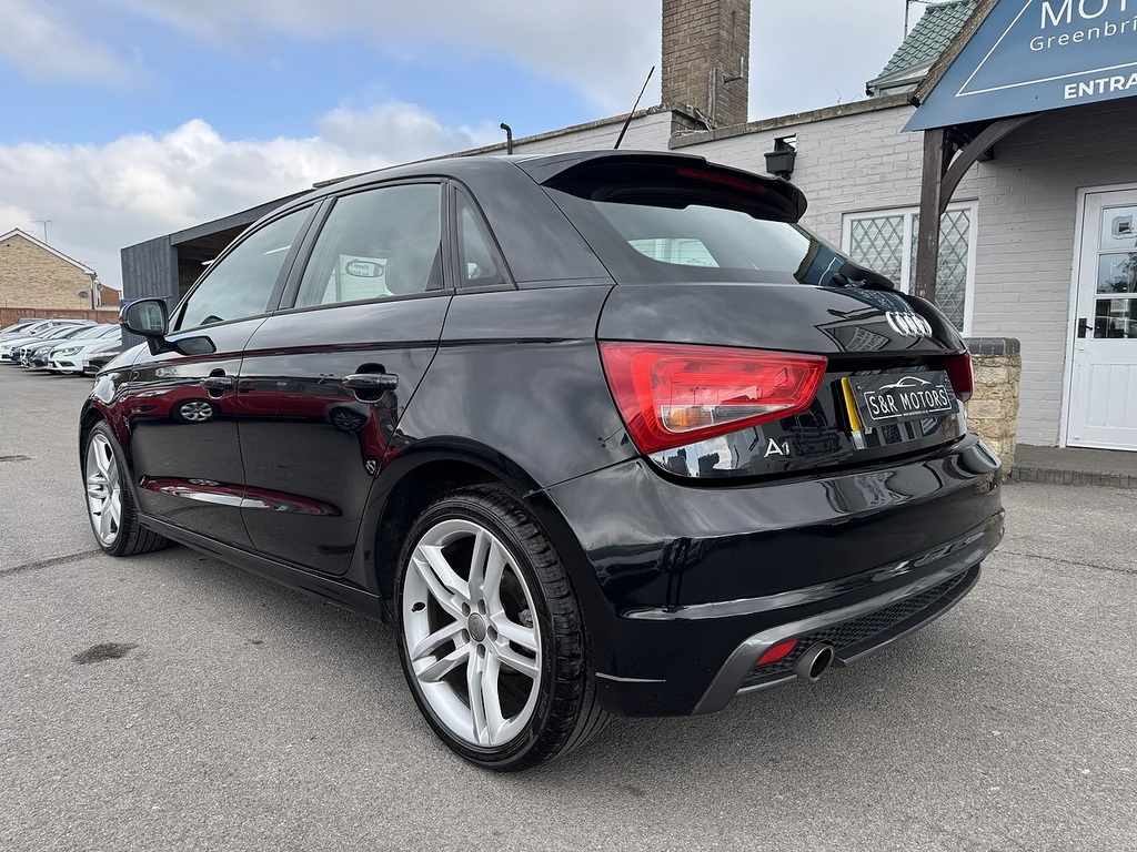 Audi A1 Tdi S Line YB63GXT Black #6