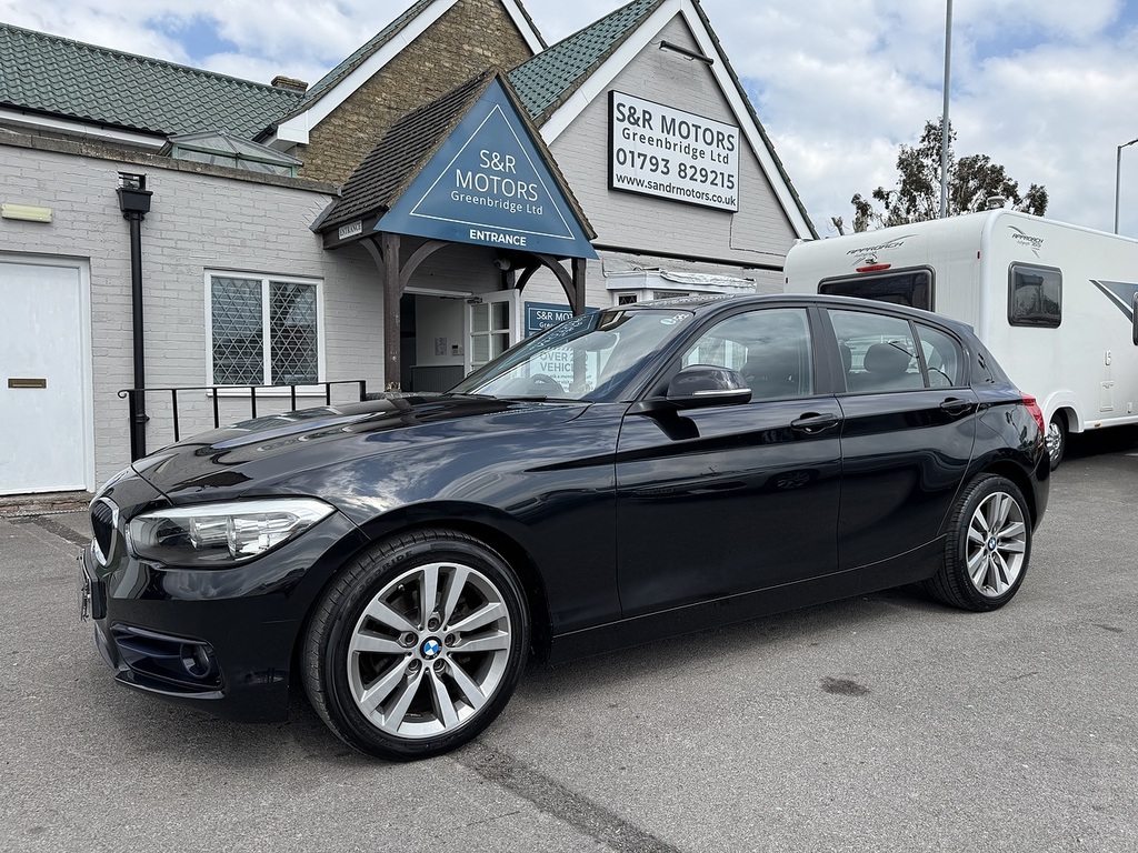BMW 1 Series 118I Sport Blue