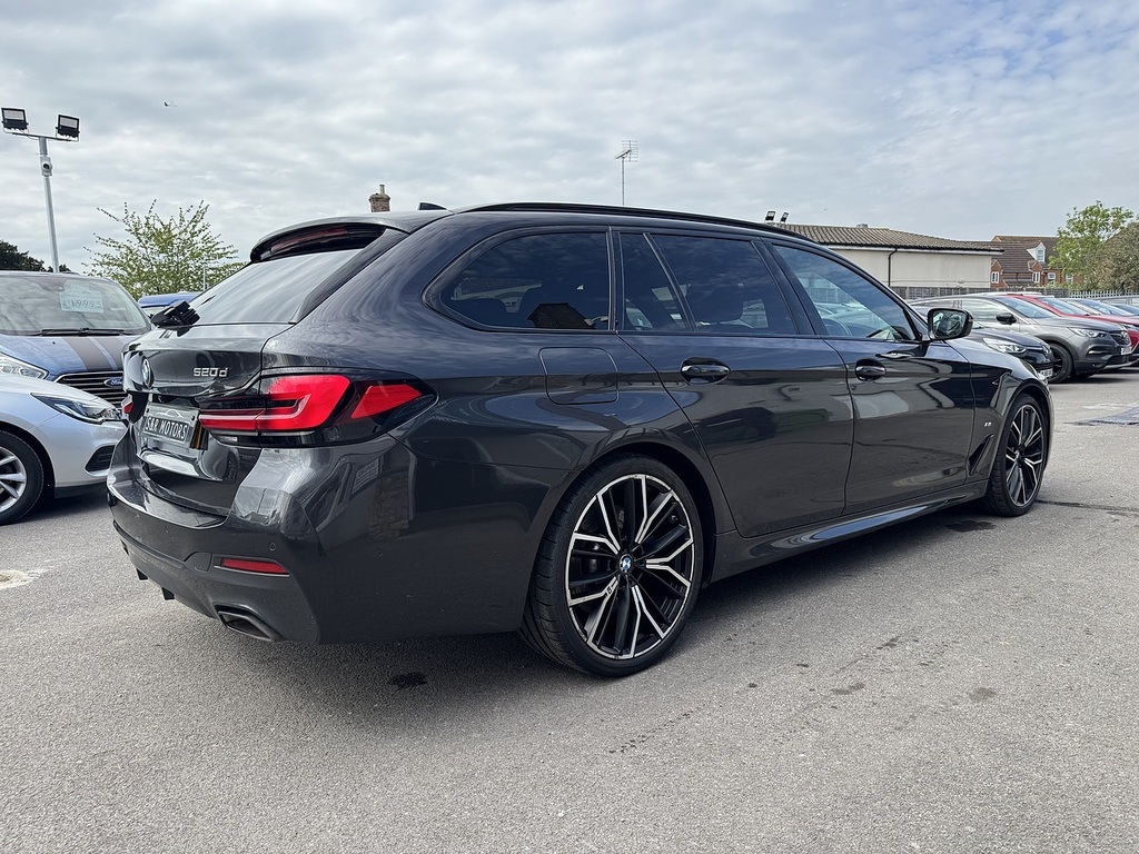 BMW 5 Series 520D Mht M Sport LM21SXB Grey #4