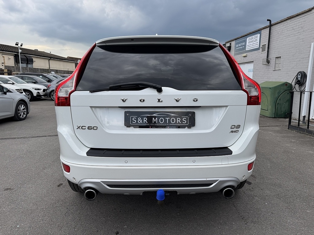 Volvo XC60 D3 R-design SD12KXY White #5