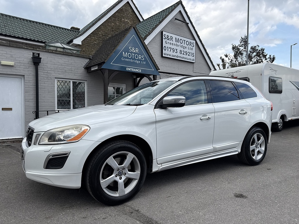 Volvo XC60 D3 R-design White