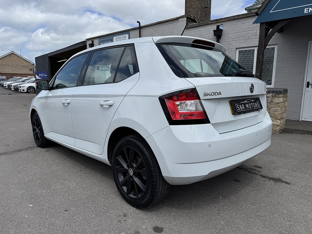 Skoda Fabia Tsi Redline YY67WWT White #6
