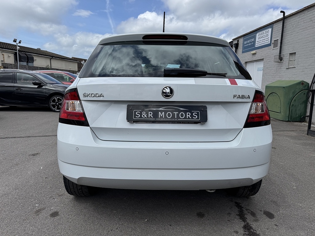 Skoda Fabia Tsi Redline YY67WWT White #5