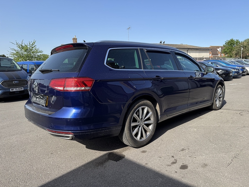 Volkswagen Passat Tdi Se Business VK19WHJ Blue #4