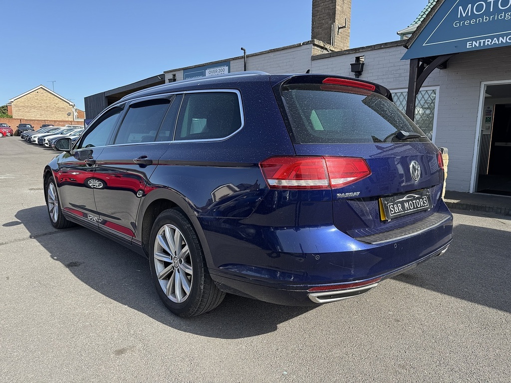 Volkswagen Passat Tdi Se Business VK19WHJ Blue #6