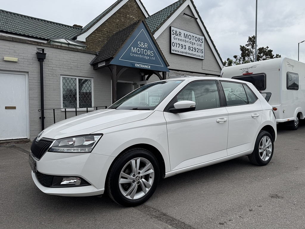 Skoda Fabia Tsi Se White