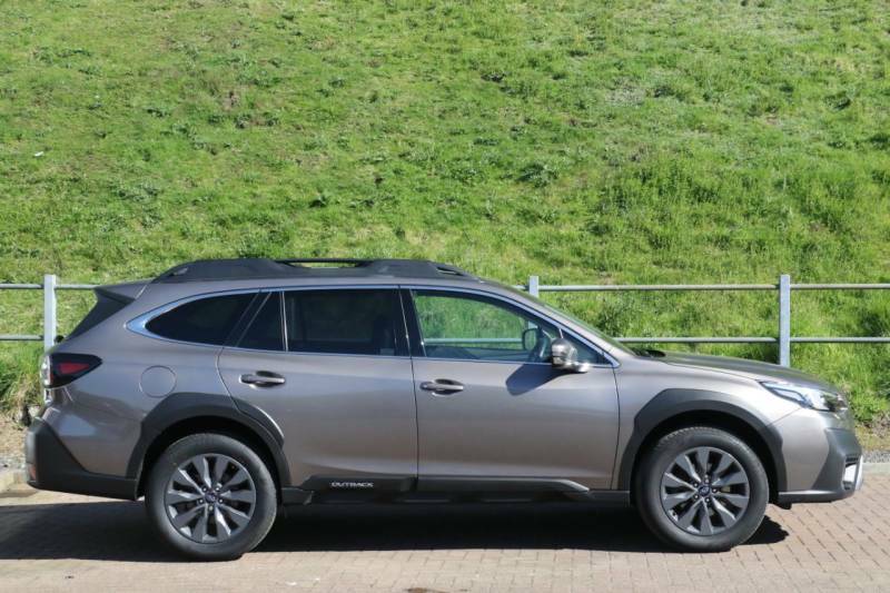 Subaru Outback 2.5I Limited Lineartronic - 2024 24 Gold #2
