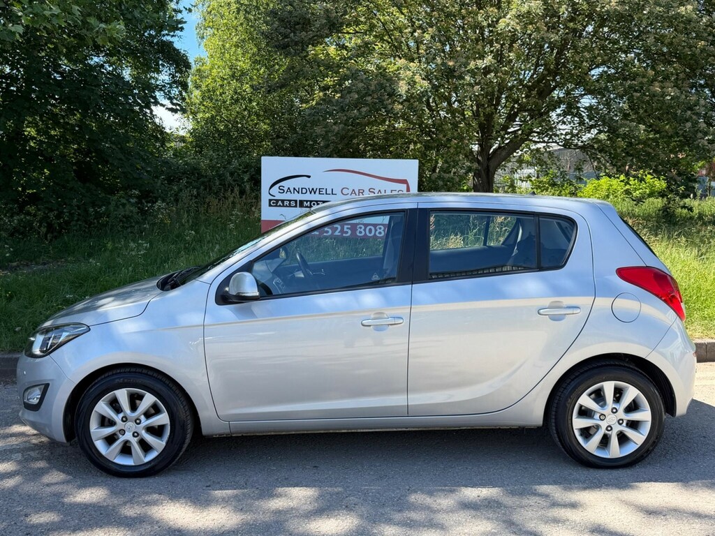 Hyundai I20 1.4 Active Euro 5 VK62BWZ Silver #5