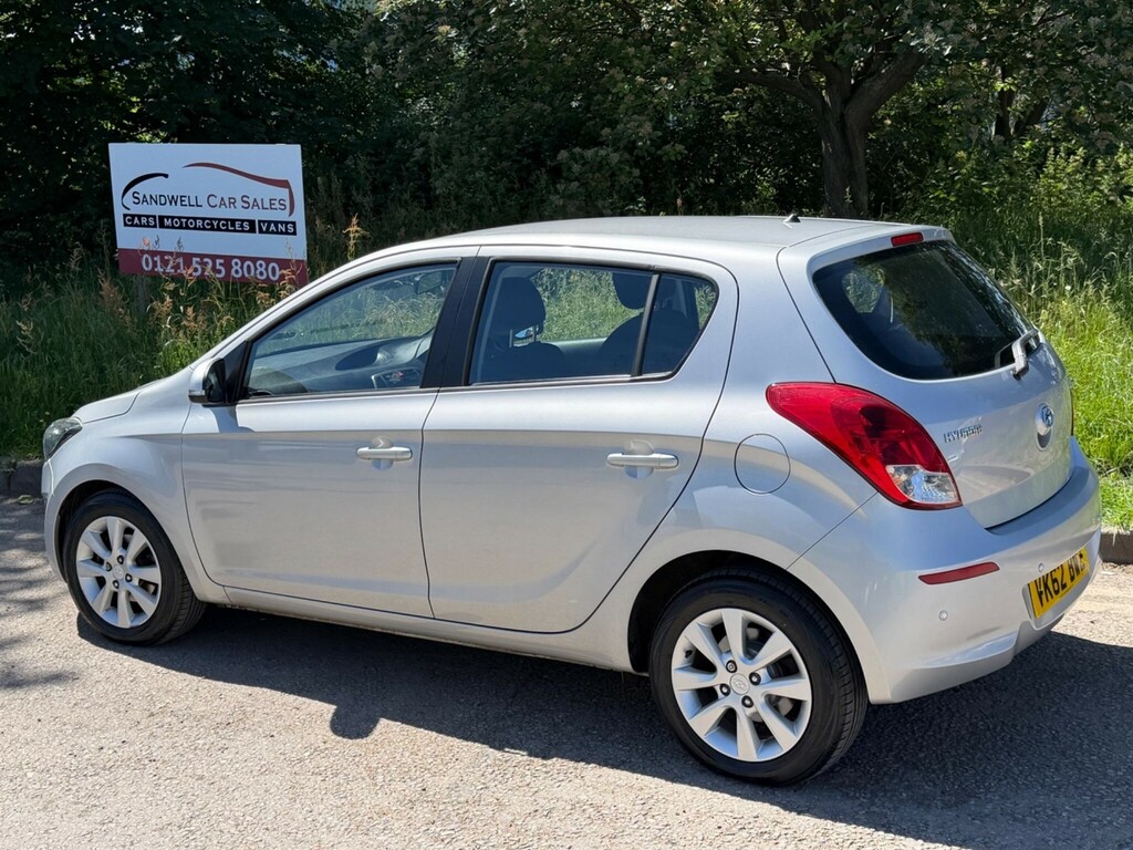 Hyundai I20 1.4 Active Euro 5 VK62BWZ Silver #3