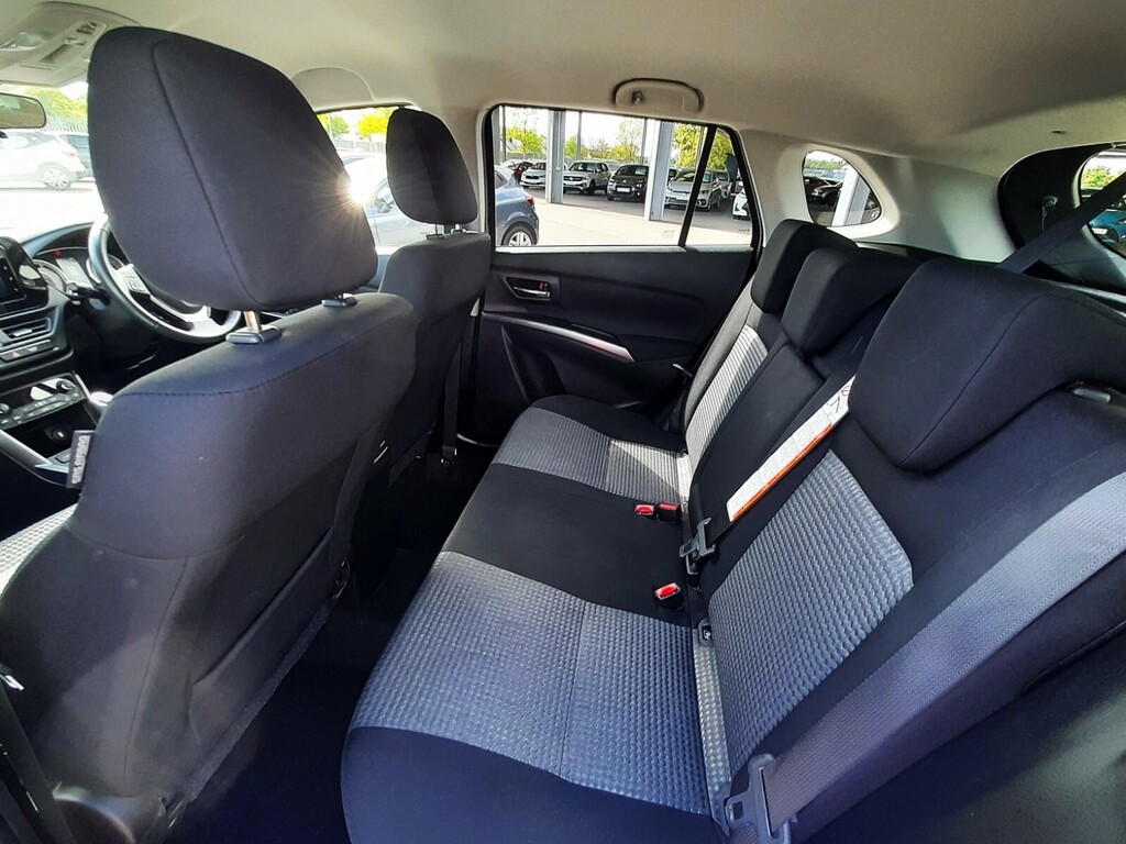 Suzuki SX4 S Cross Motion Red #11
