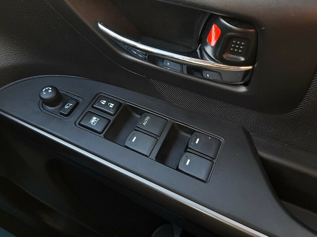Suzuki SX4 S Cross Motion Red #32