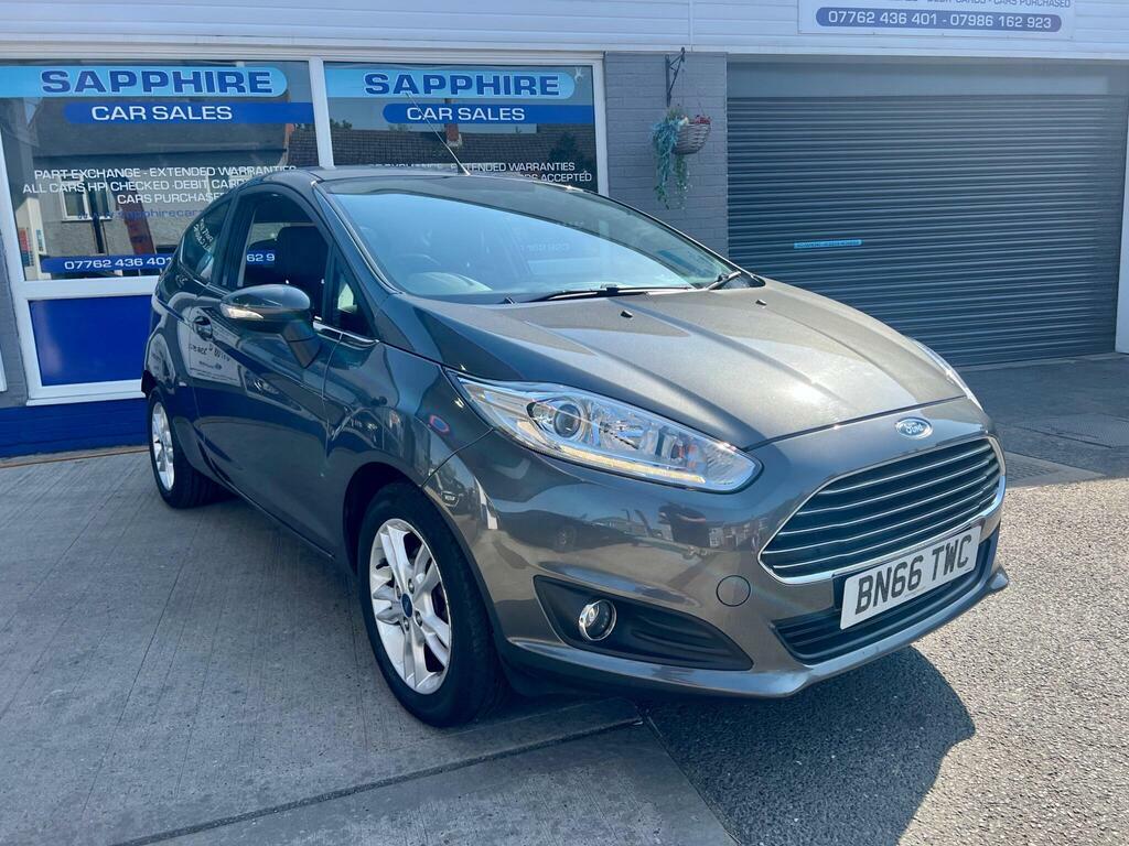 Ford Fiesta 1.25 Zetec Euro 6 Grey