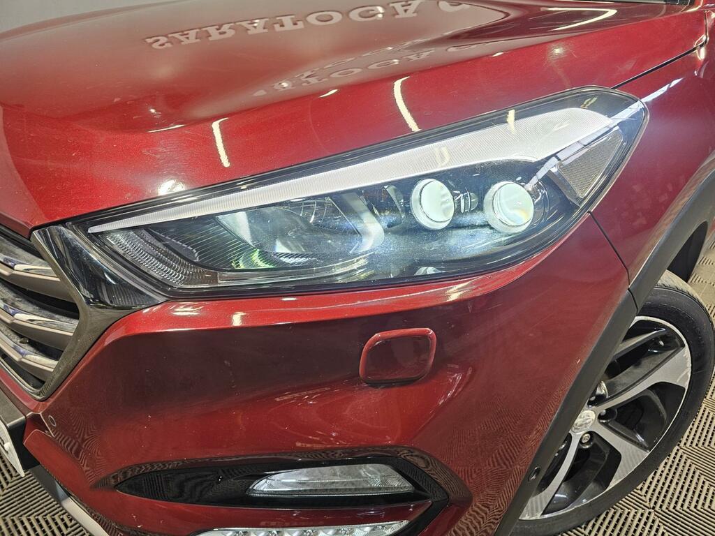 Hyundai Tucson 2.0 Crdi Premium Se Suv 4Wd Euro 6 GH16NDG Red #3