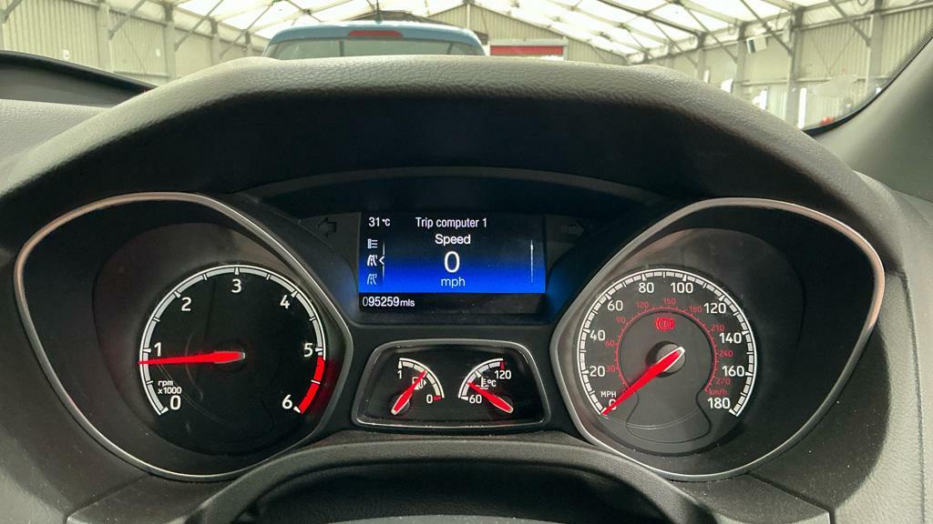 Ford Focus 2.0 Tdci St-2 Hatchback Euro 6 YR17MYT Blue #6