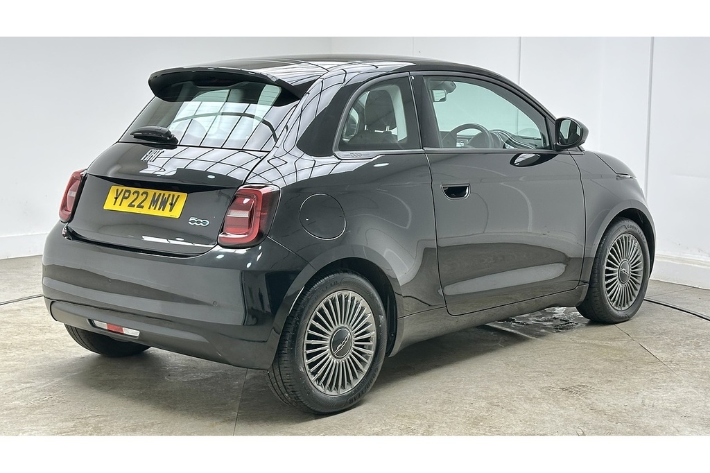 Fiat 500E Icon Black #4