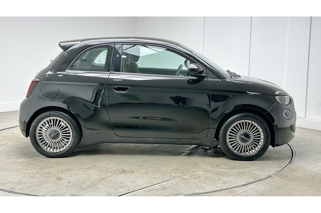 Fiat 500E Icon Black #3